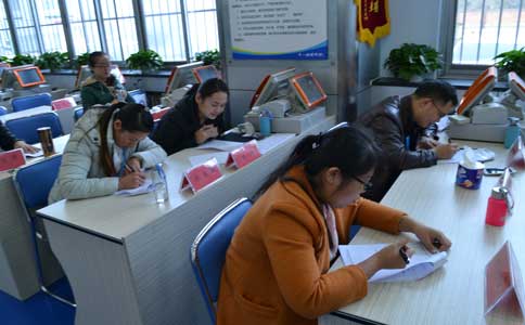 大數(shù)據(jù)浪潮襲來 <a href='http://m.bjxn888.com.cn/aboutus.html'>潔希亞國際洗衣</a>帶你握緊商機(jī)