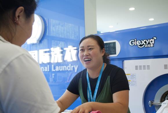 干洗店加盟要給什么錢 主要構(gòu)成分以下幾點